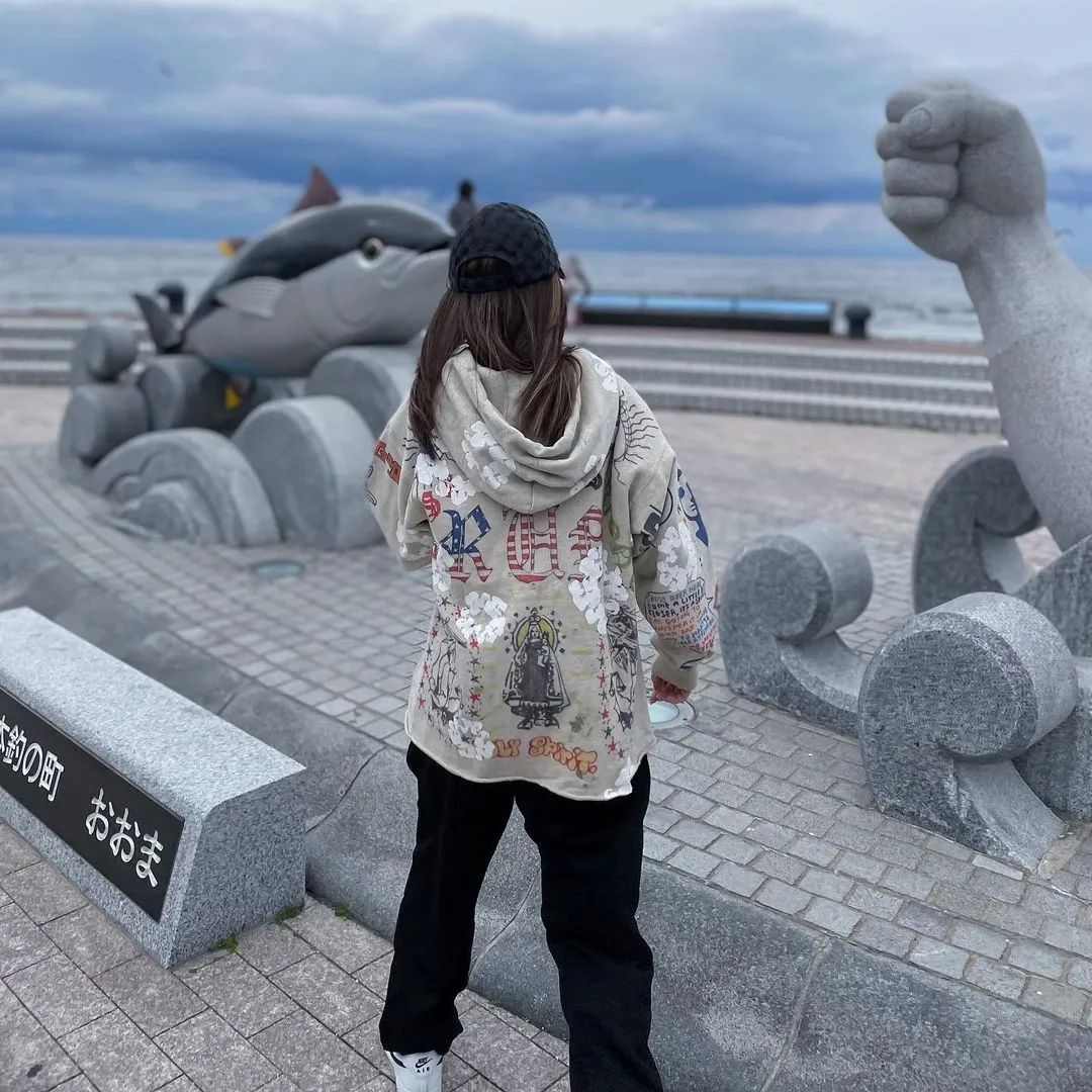 DENIM TEARS × ©SAINT M×××××× "SAINT TEARS" Graffiti Hoodie Joint Model Cotton Graffiti Hoodie Fully Printed Washed Distressed Holes Vintage Sweatshirt Gray S-XL Super Heavy Duty! The whole piece is printed with 35 screens and counterpoint printing!